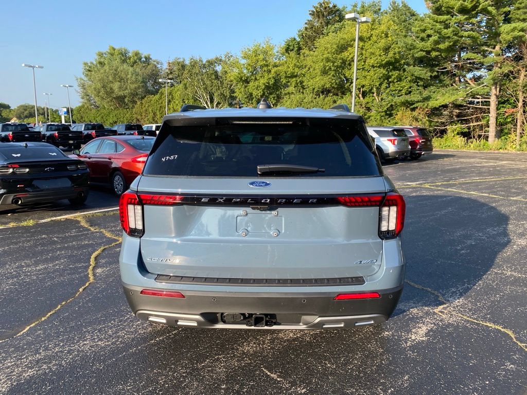 New 2026 Ford Explorer Active w/ Active Comfort Package AWD/4WD image 5
