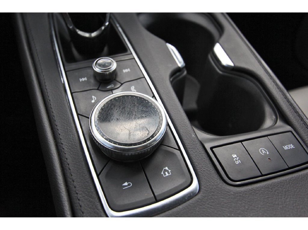 Certified 2023 Cadillac XT4 Luxury FWD image 25