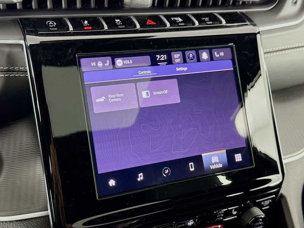 New 2025 Jeep Grand Cherokee Altitude image 39