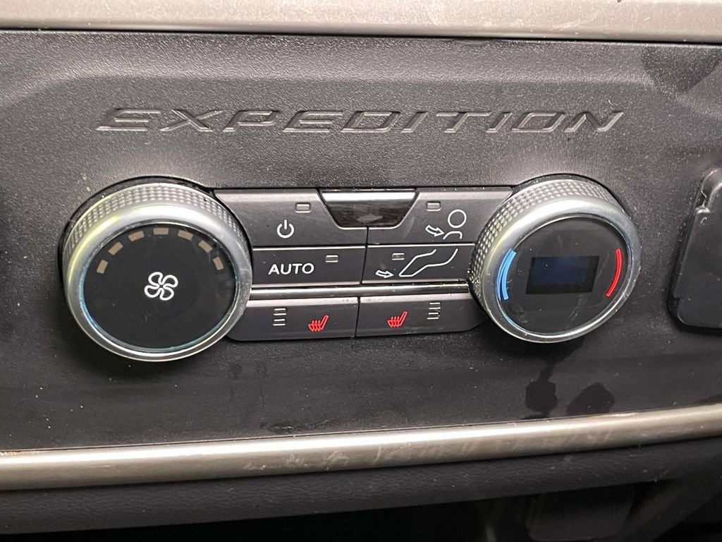 Used 2022 Ford Expedition Max Limited AWD/4WD image 23