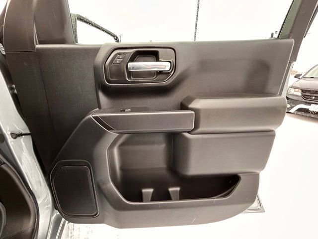 Used 2025 Chevrolet Silverado 1500 Custom image 39