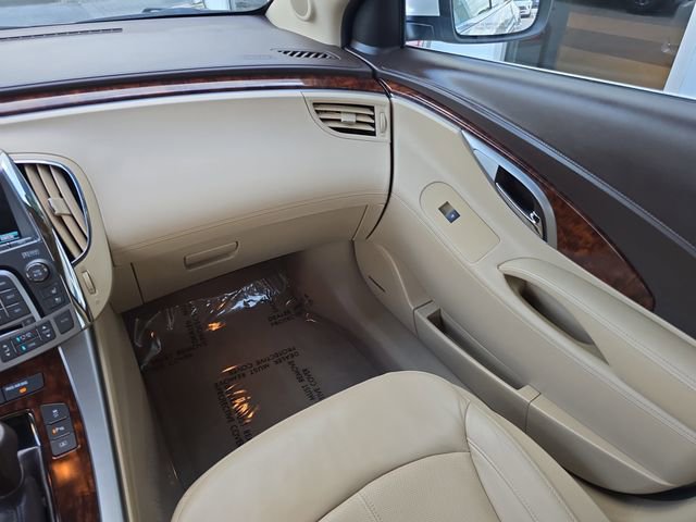 Used 2010 Buick LaCrosse CXS image 14