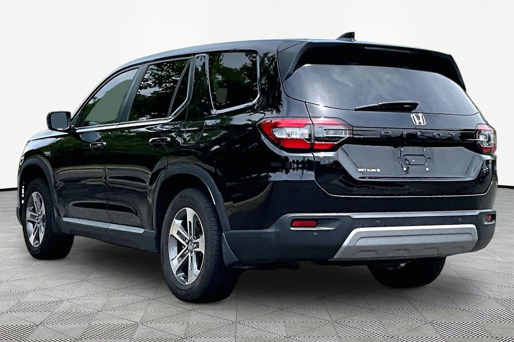 Used 2025 Honda Pilot EX-L image 5