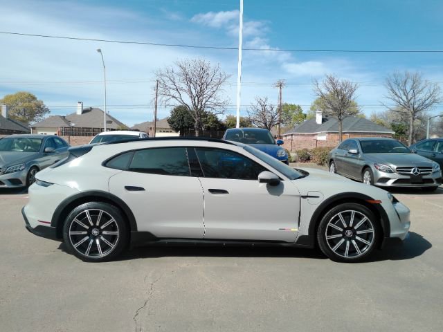 Used 2023 Porsche Taycan 4S w/ Performance Package AWD/4WD image 6