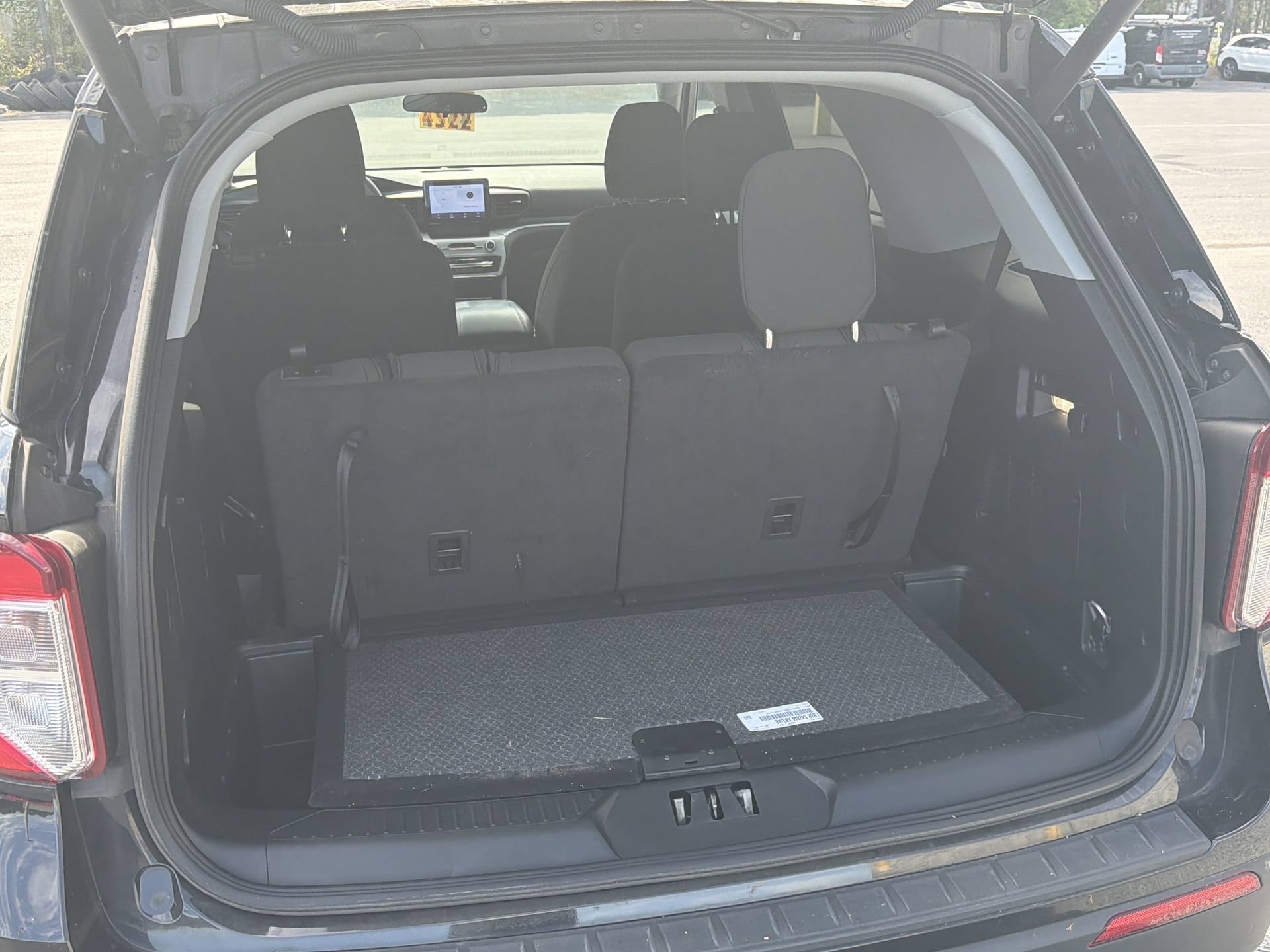 Certified 2023 Ford Explorer XLT AWD/4WD image 17