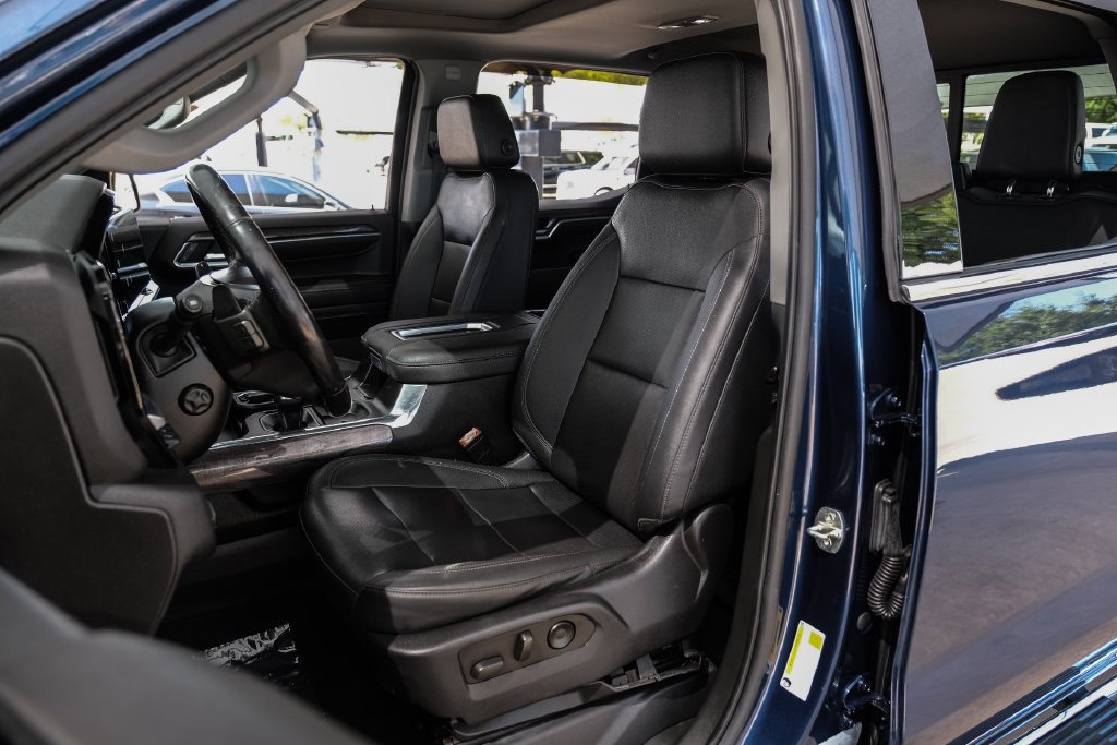 Used 2022 Chevrolet Silverado 1500 LTZ w/ Technology Package AWD/4WD image 37