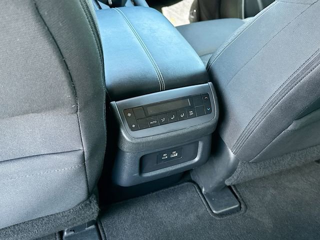 Used 2024 Nissan Pathfinder SV image 24