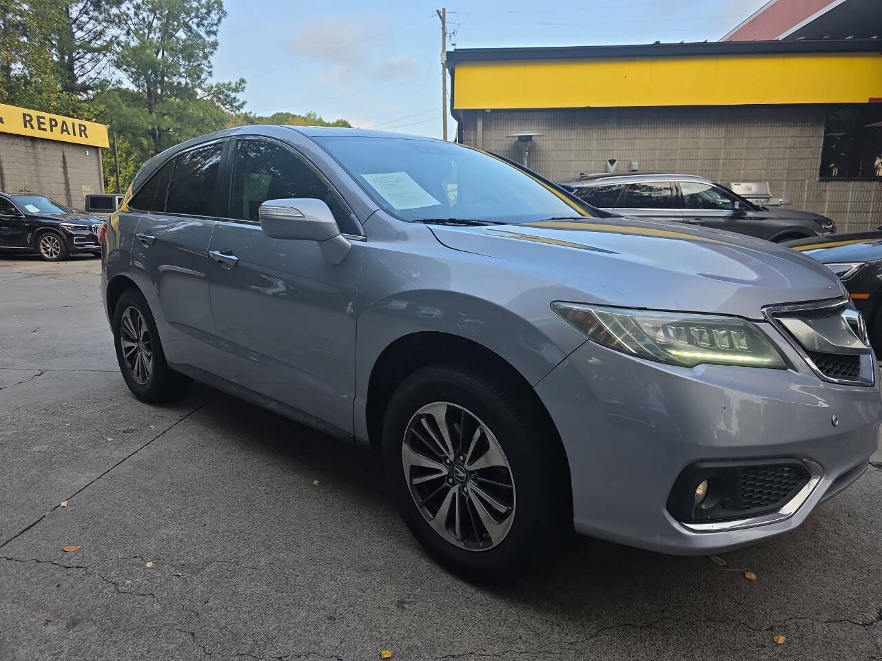 Used 2016 Acura RDX w/ Advance Package AWD/4WD image 4
