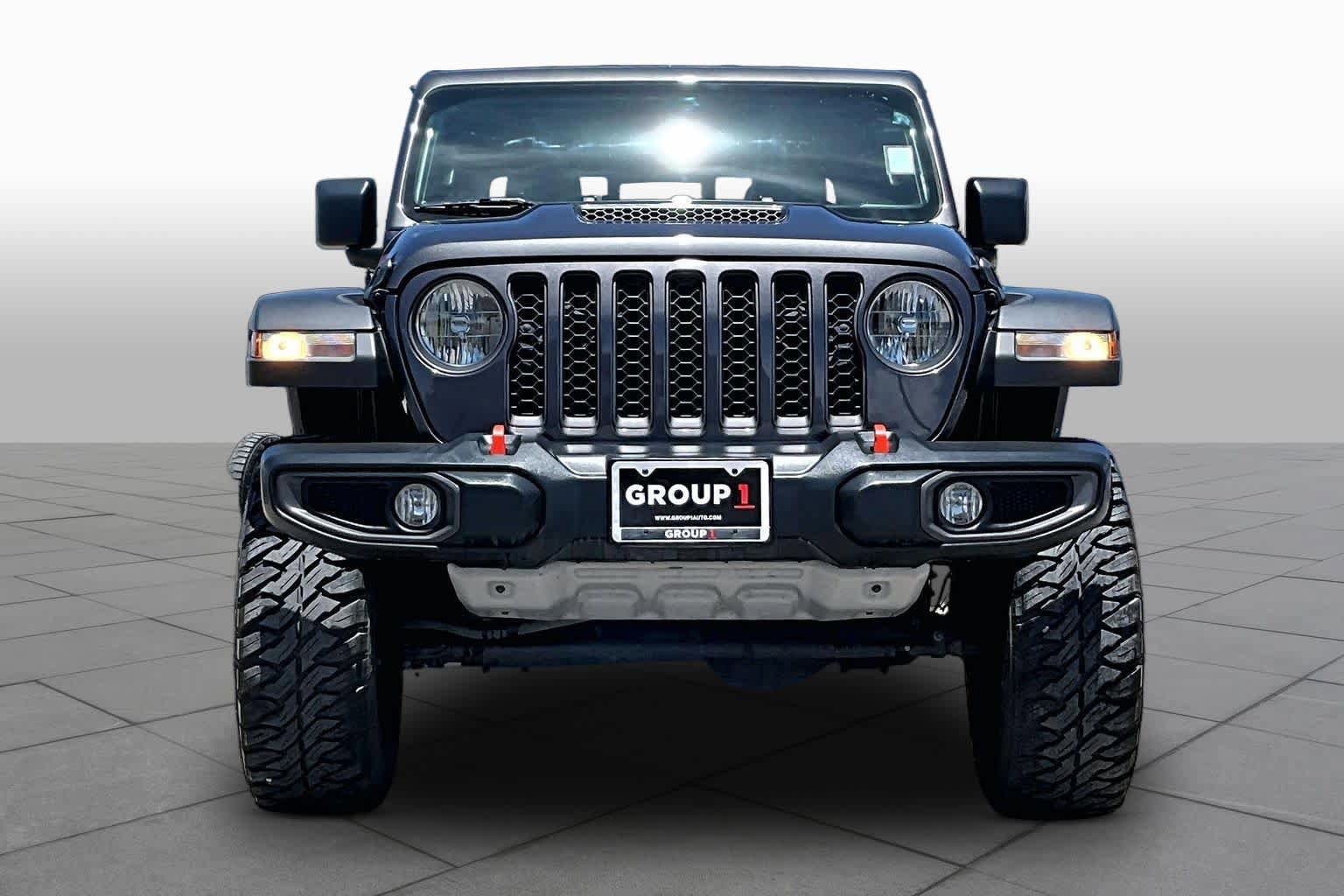 Used 2023 Jeep Gladiator Mojave w/ Trailer Tow Package AWD/4WD image 4