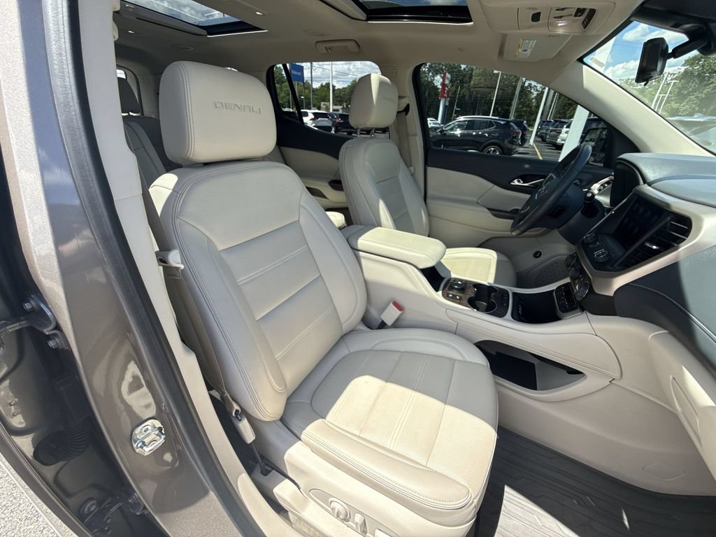 Certified 2023 GMC Acadia Denali w/ Denali Ultimate Package AWD/4WD image 27