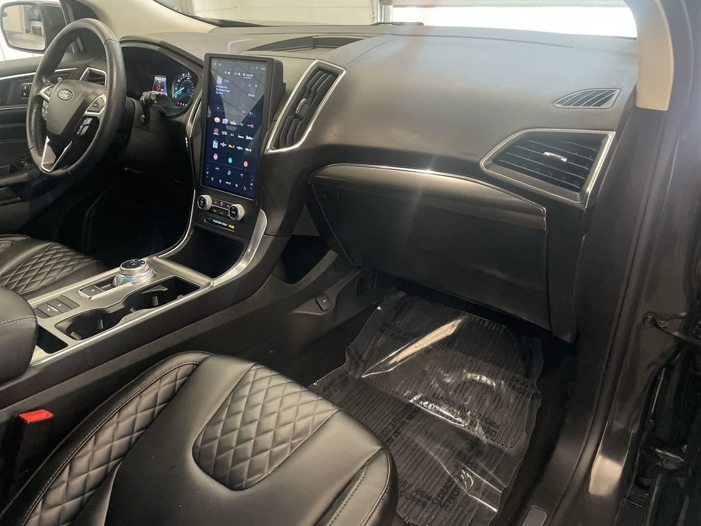 Used 2023 Ford Edge Titanium AWD/4WD image 22