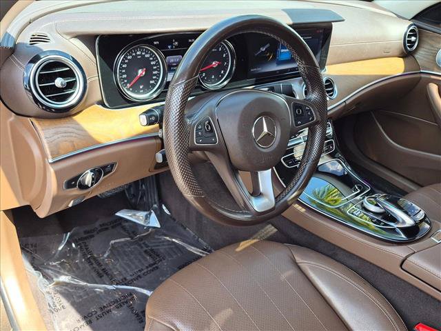 Used 2017 Mercedes-Benz E 300 image 10