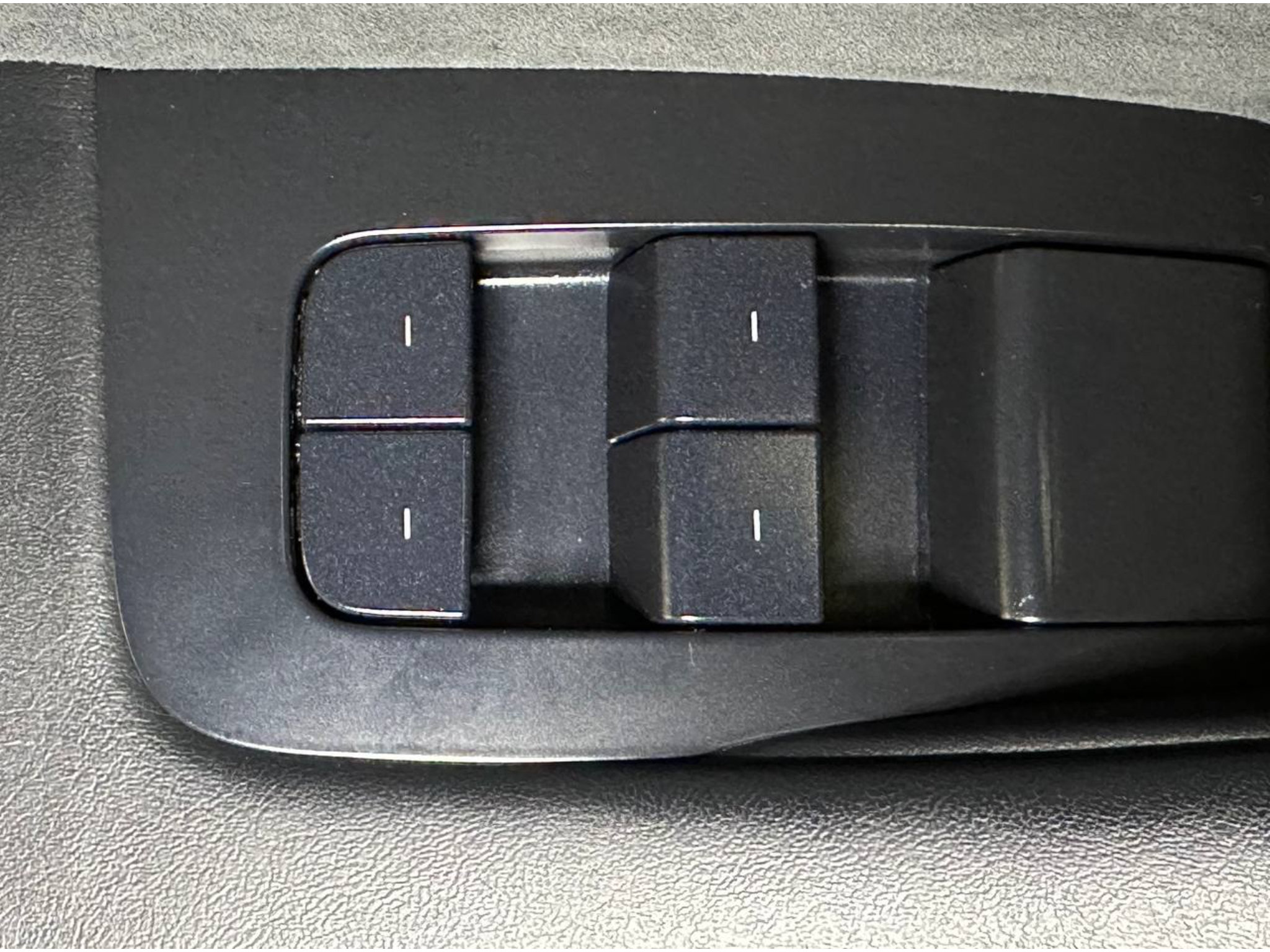 Used 2024 Tesla Model 3 Performance AWD/4WD image 37