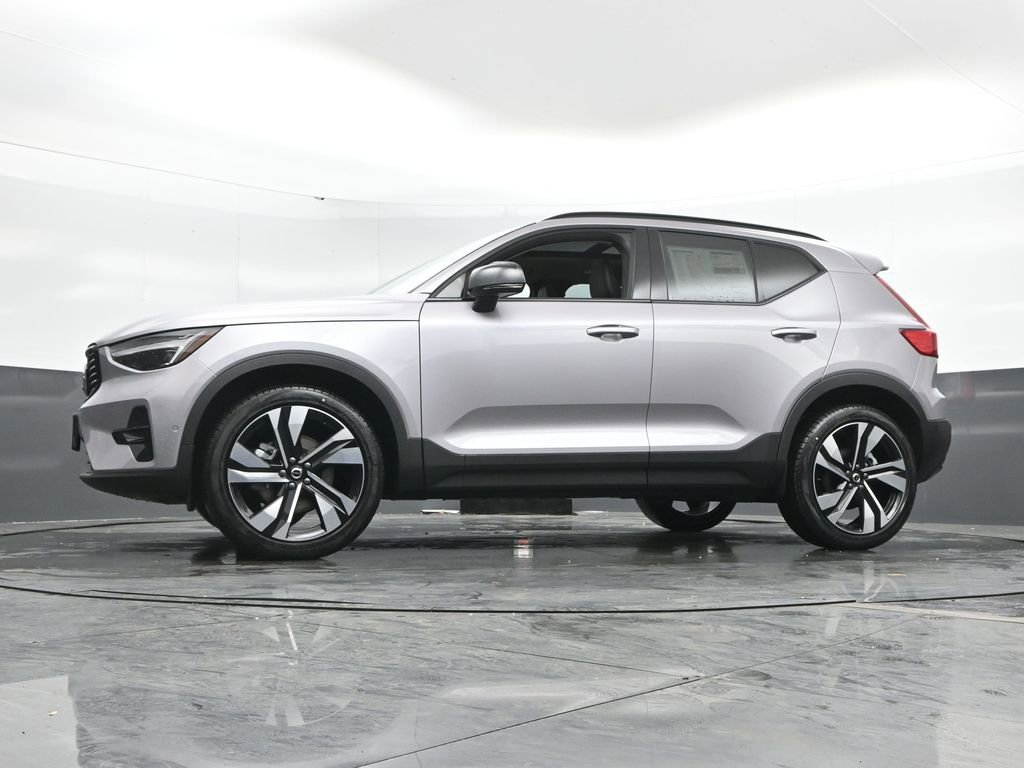New 2026 Volvo XC40 B5 Ultra w/ Protection Package Premier image 43