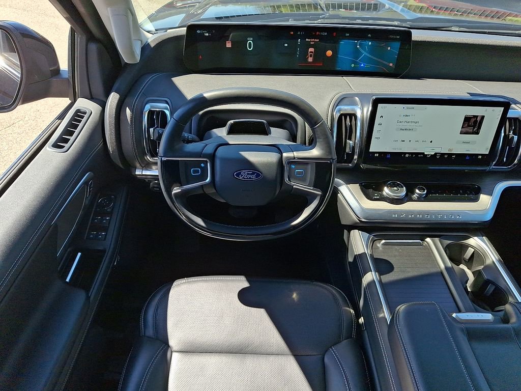Used 2025 Ford Expedition Max Platinum AWD/4WD image 11
