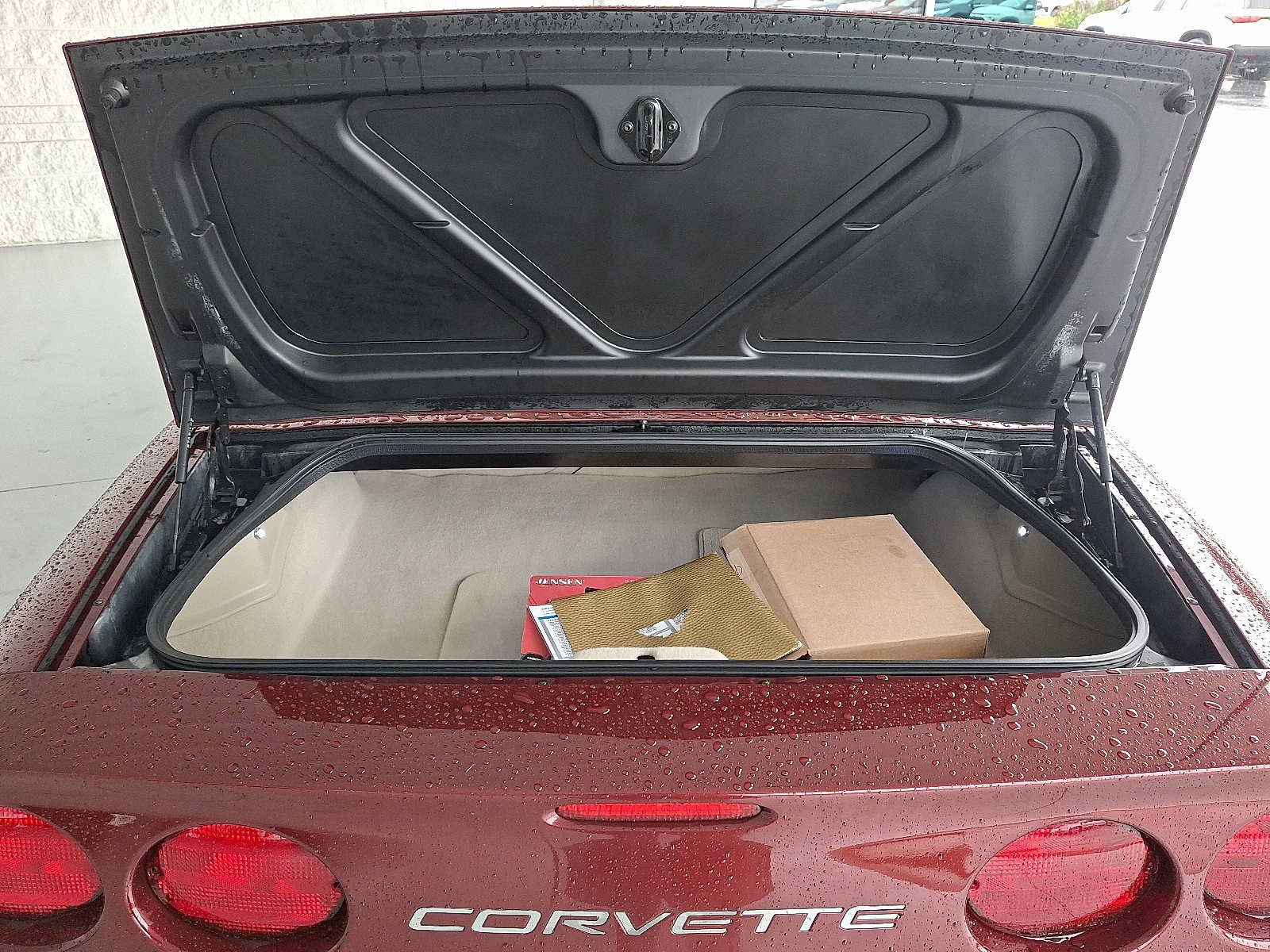 Used 2003 Chevrolet Corvette Convertible w/ Preferred Equipment Group1 RWD image 28
