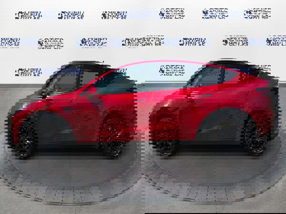 Used 2021 Tesla Model Y Performance image 3