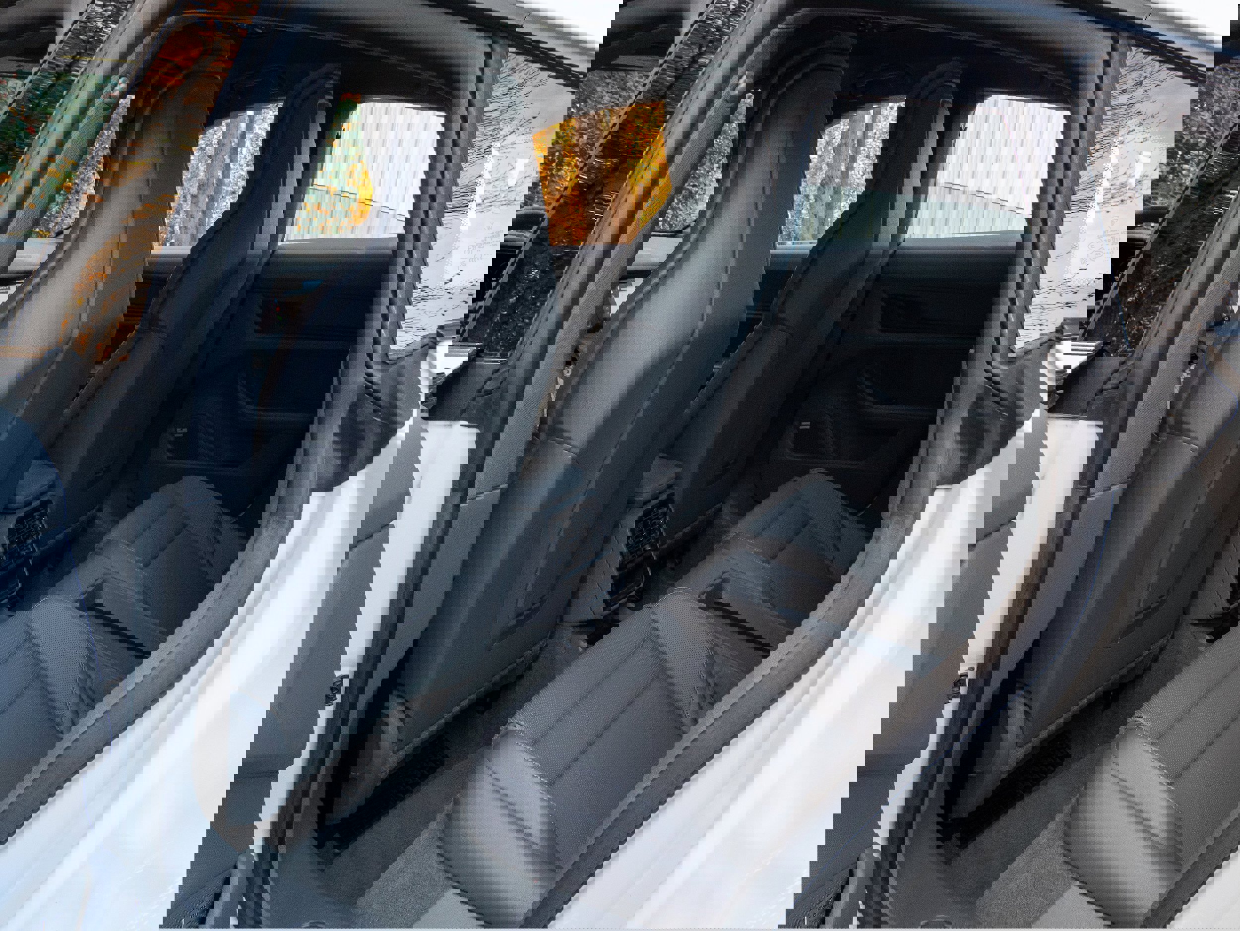 Used 2022 Porsche Taycan image 35