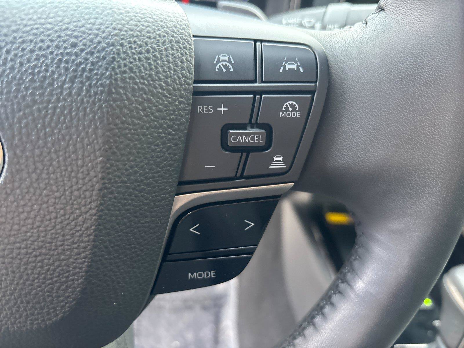 Used 2025 Toyota Camry XSE FWD image 20