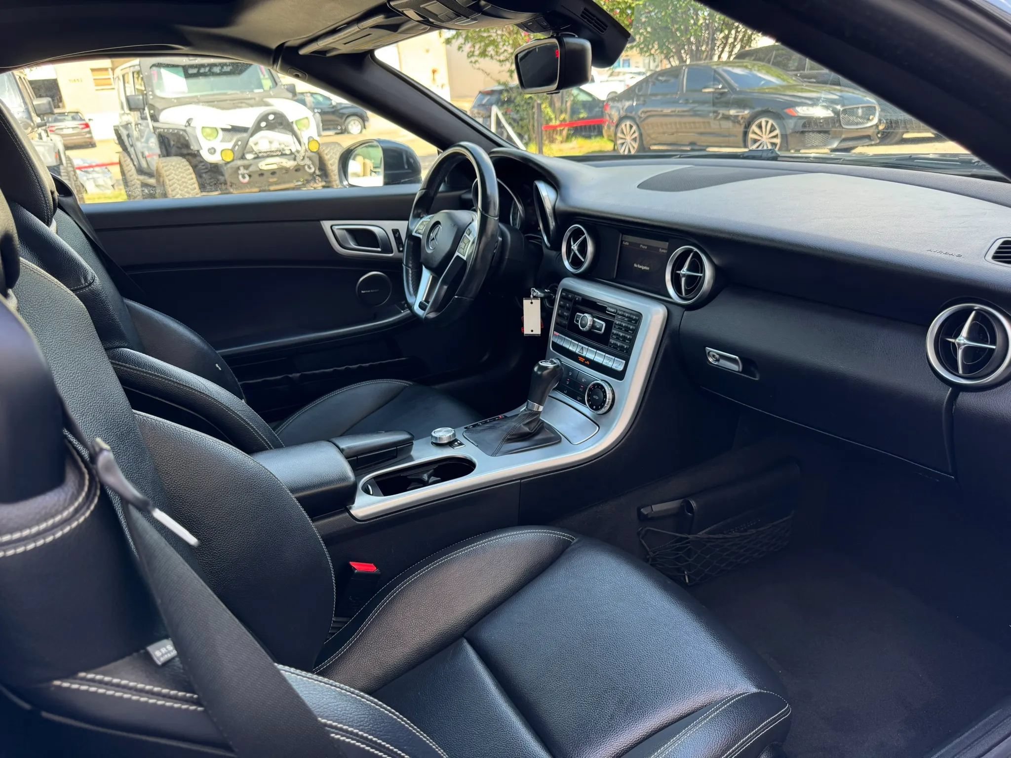Used 2015 Mercedes-Benz SLK 250 image 36