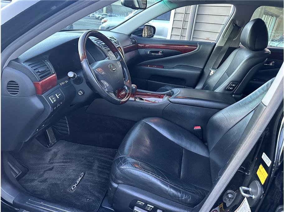 Used 2008 Lexus LS 460 image 12