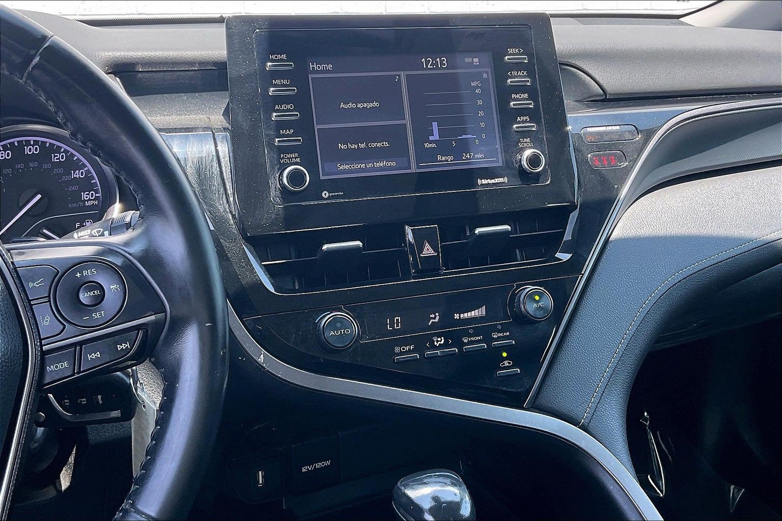 Used 2021 Toyota Camry SE FWD image 7
