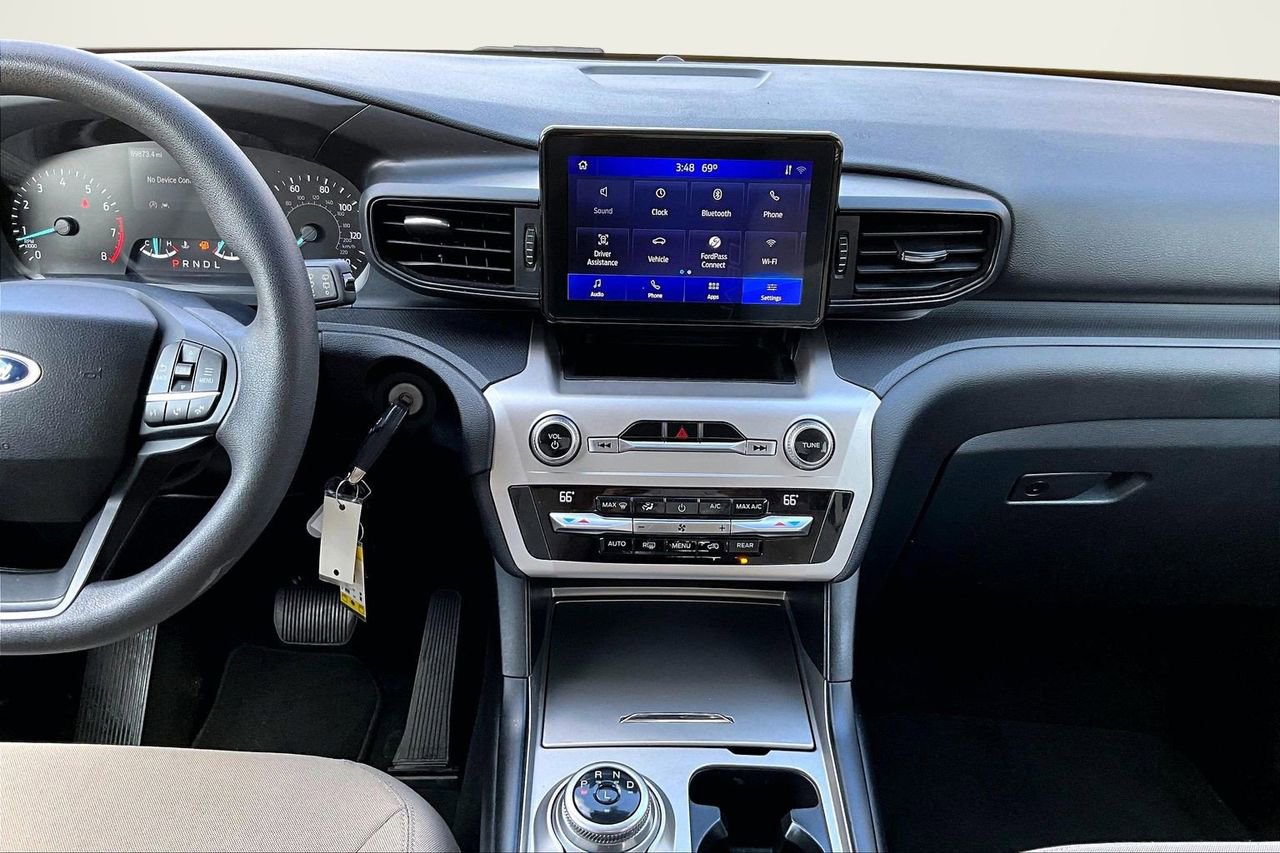 Used 2021 Ford Explorer 4WD w/ Class III Trailer Tow Package image 12