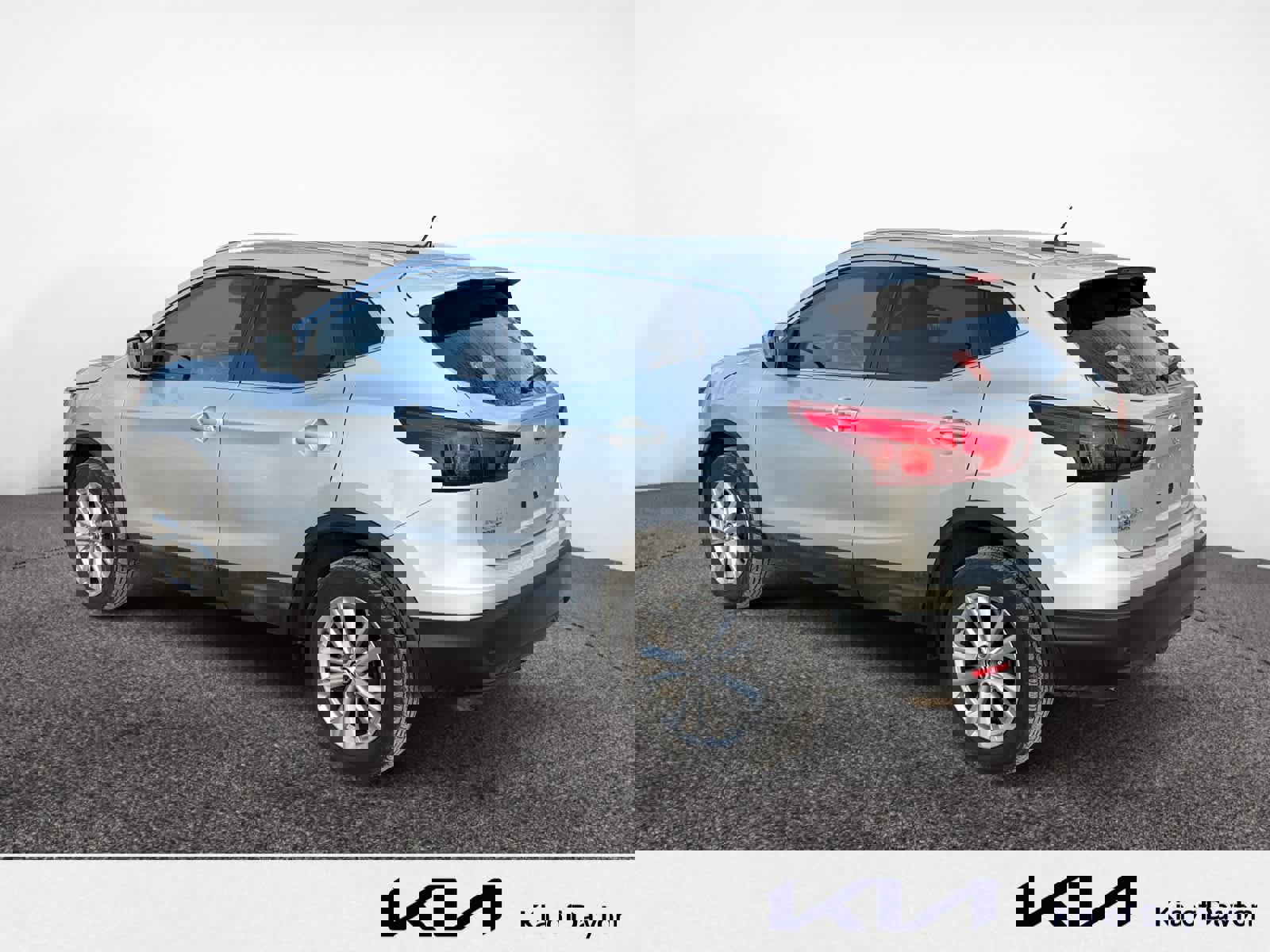 Used 2019 Nissan Rogue Sport SV image 3