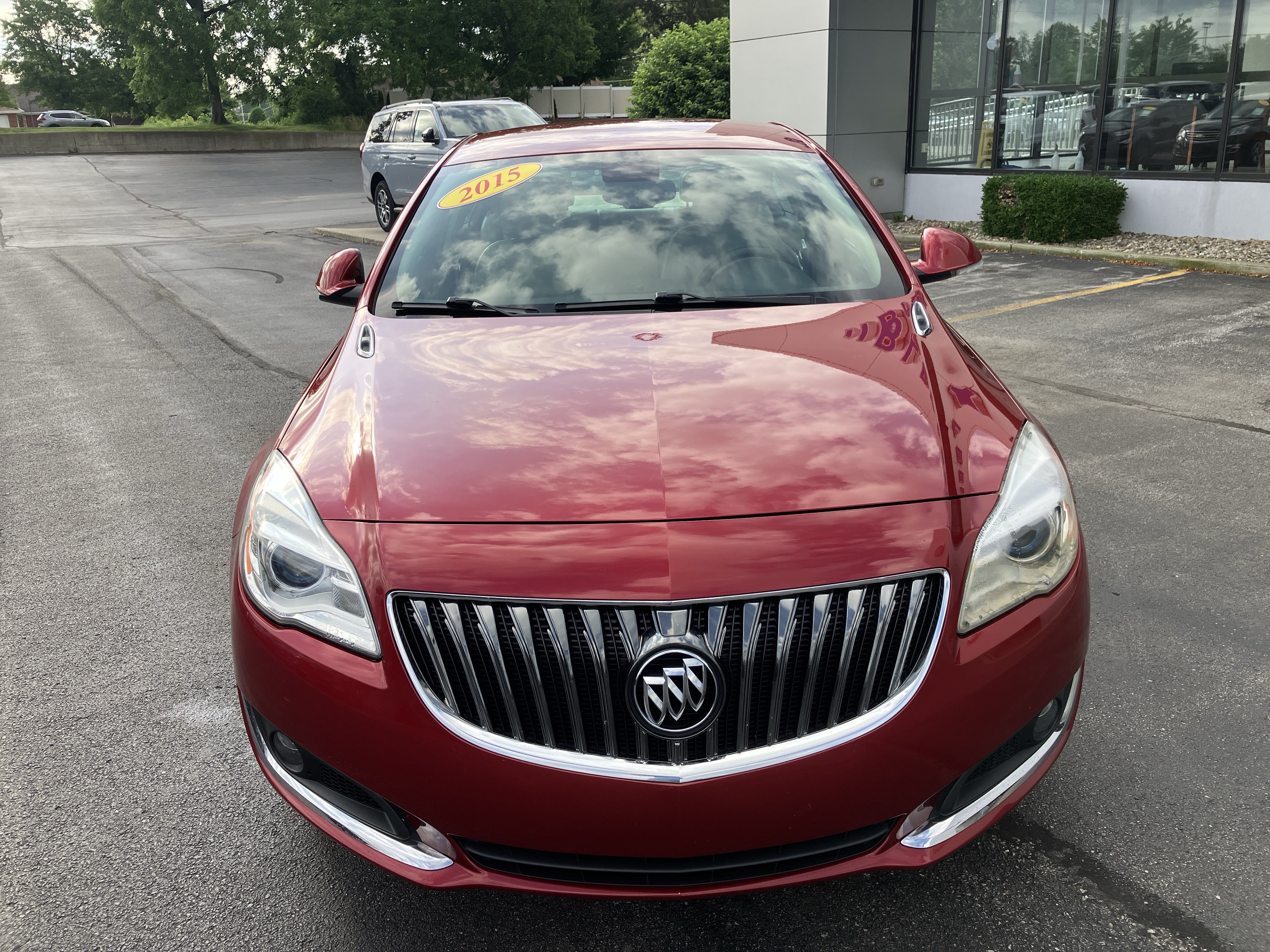 Used 2015 Buick Regal FWD image 2