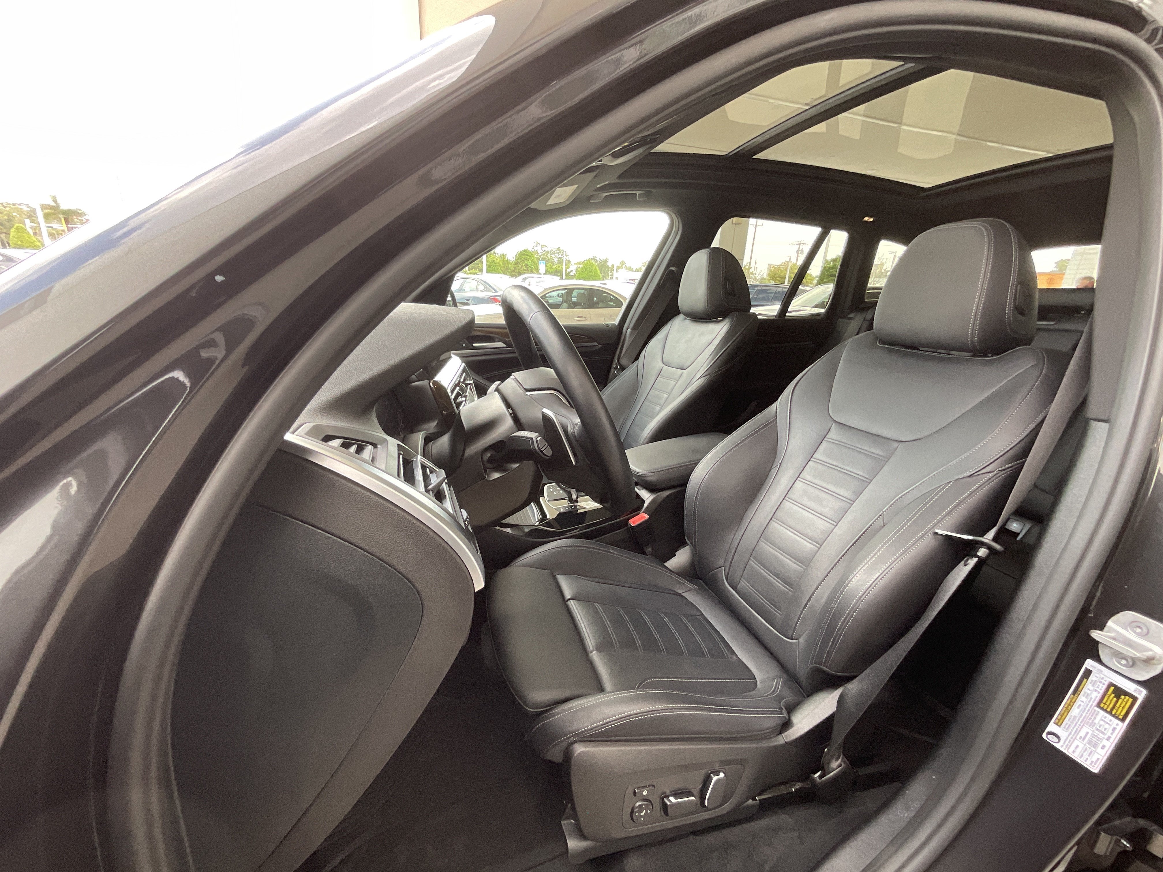 Used 2024 BMW X3 sDrive30i w/ Premium Package RWD image 11