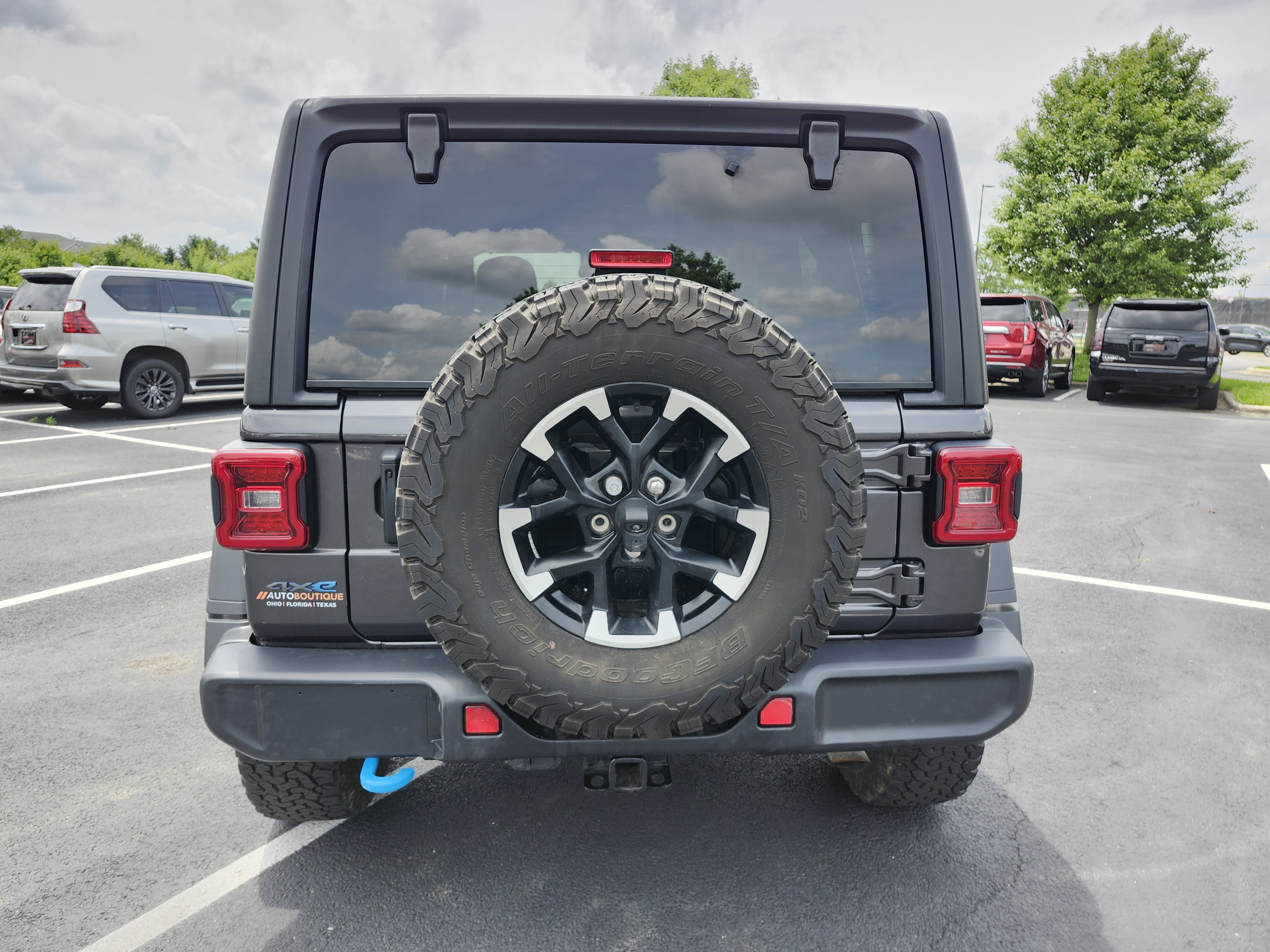 Used 2024 Jeep Wrangler Unlimited Rubicon 4xe w/ Convenience Group AWD/4WD image 17