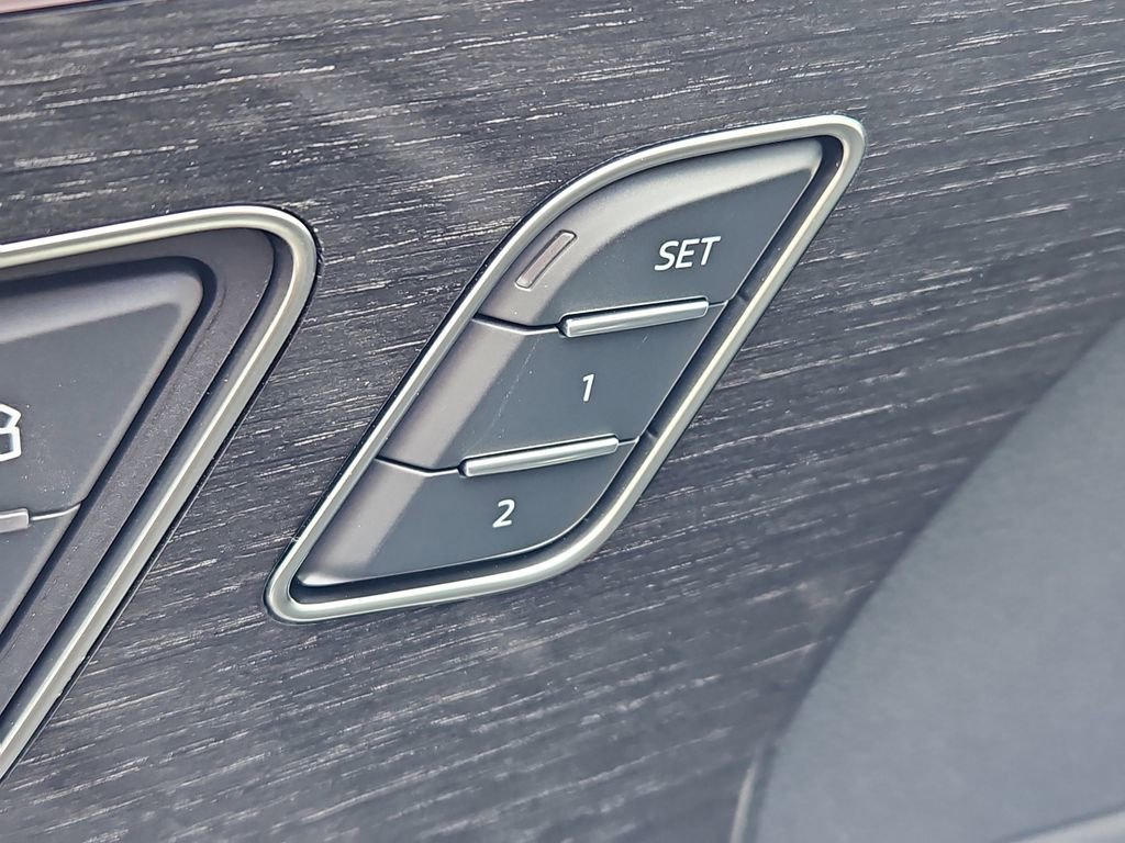 New 2025 Audi Q7 Premium Plus image 13