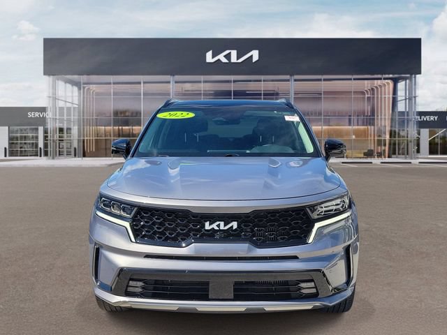 Certified 2022 Kia Sorento SX FWD image 2