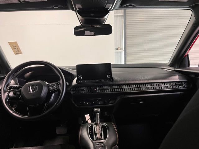 Used 2025 Honda HR-V Sport image 20