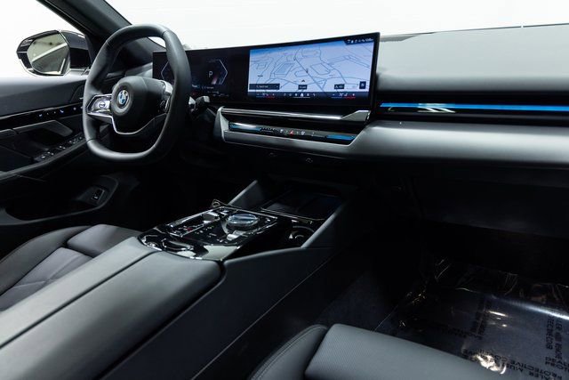 Certified 2025 BMW 530i 530i image 26