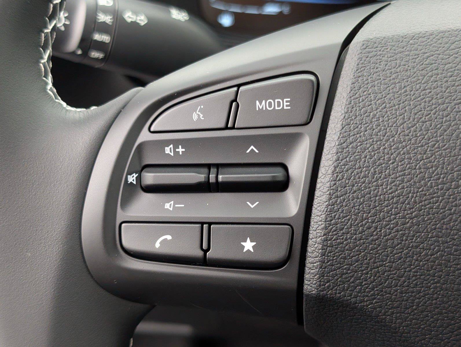 New 2026 Hyundai Venue SEL FWD image 16