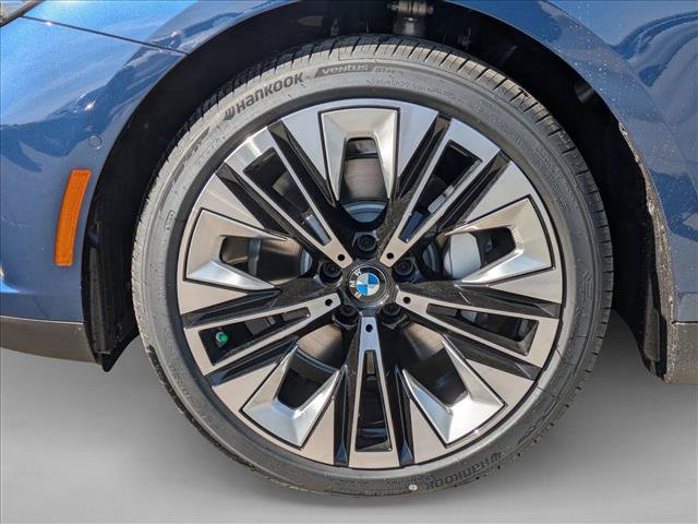Used 2026 BMW 530i xDrive w/ Premium Package AWD/4WD image 10
