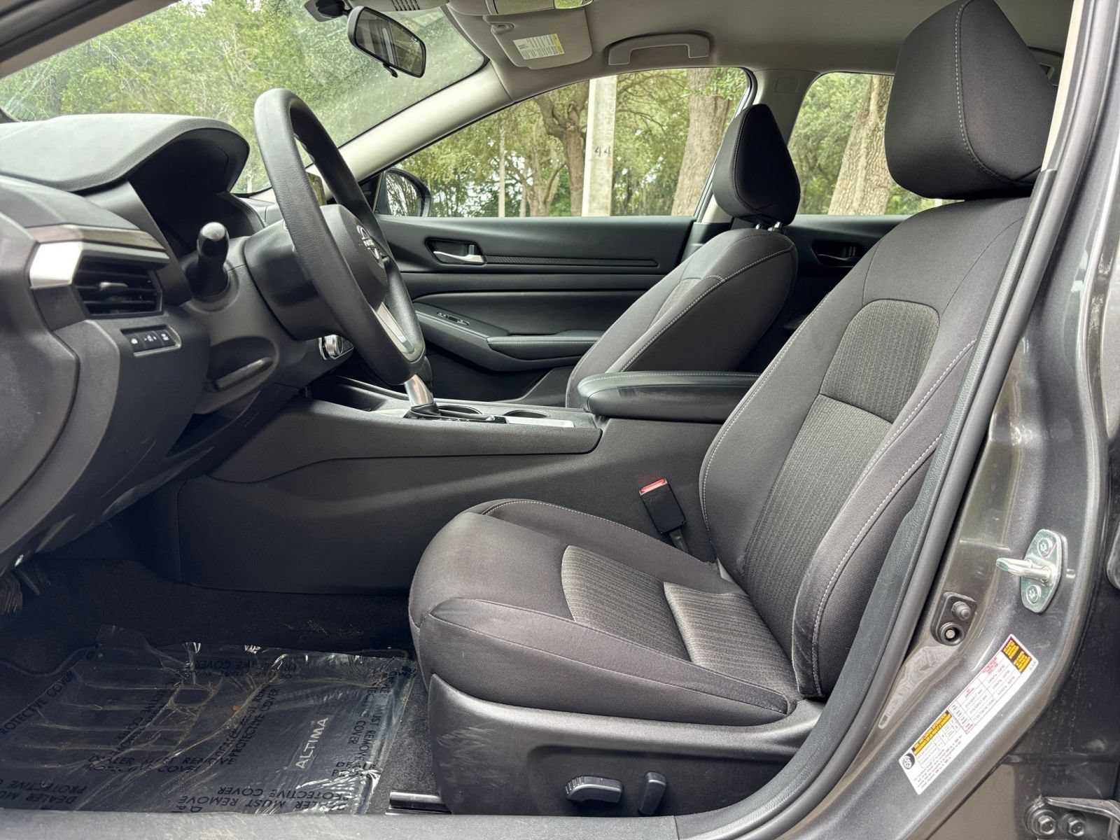 Used 2025 Nissan Altima 2.5 SV FWD image 22