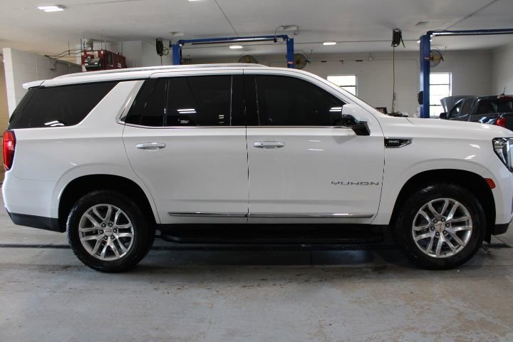 Used 2022 GMC Yukon SLT w/ SLT Luxury Package AWD/4WD image 13