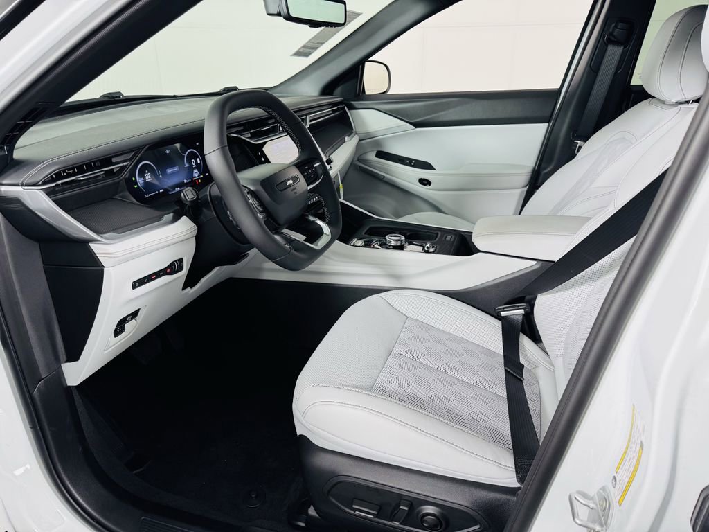 New 2026 Jeep Cherokee Overland w/ Advanced Pro Tech Group image 5