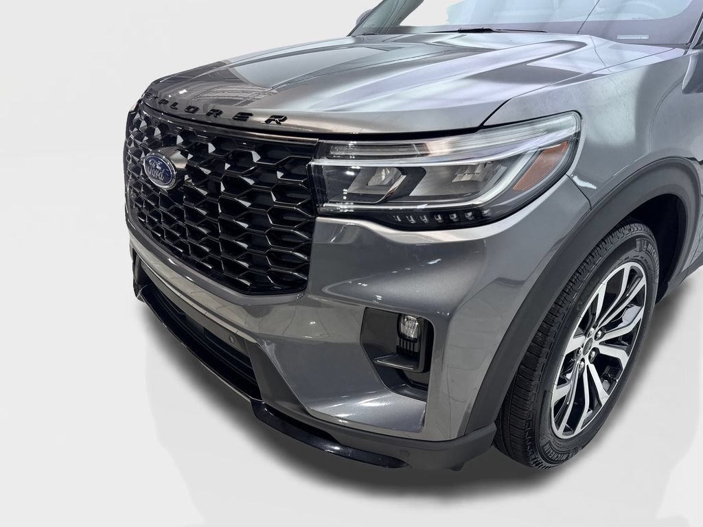 Used 2025 Ford Explorer ST-Line w/ Premium Package RWD image 17