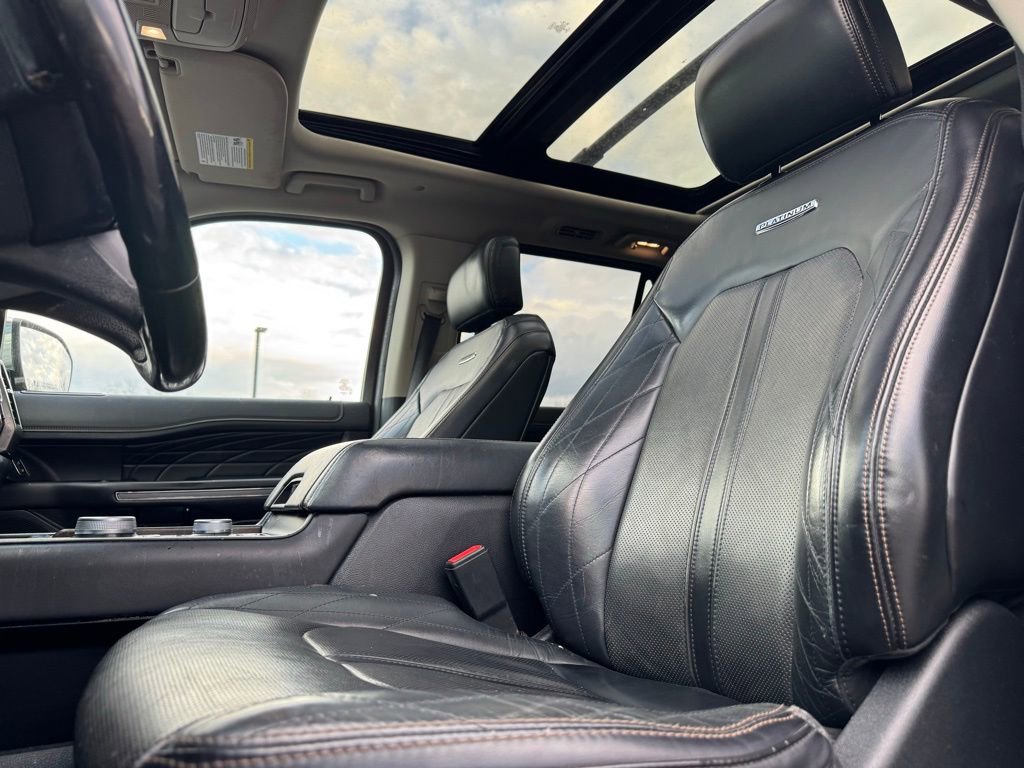 Used 2019 Ford Expedition Max Platinum AWD/4WD image 5