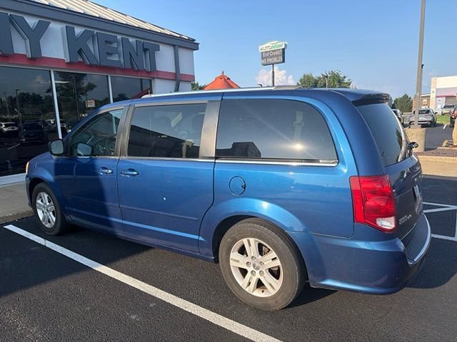 Used 2011 Dodge Grand Caravan Crew FWD image 12