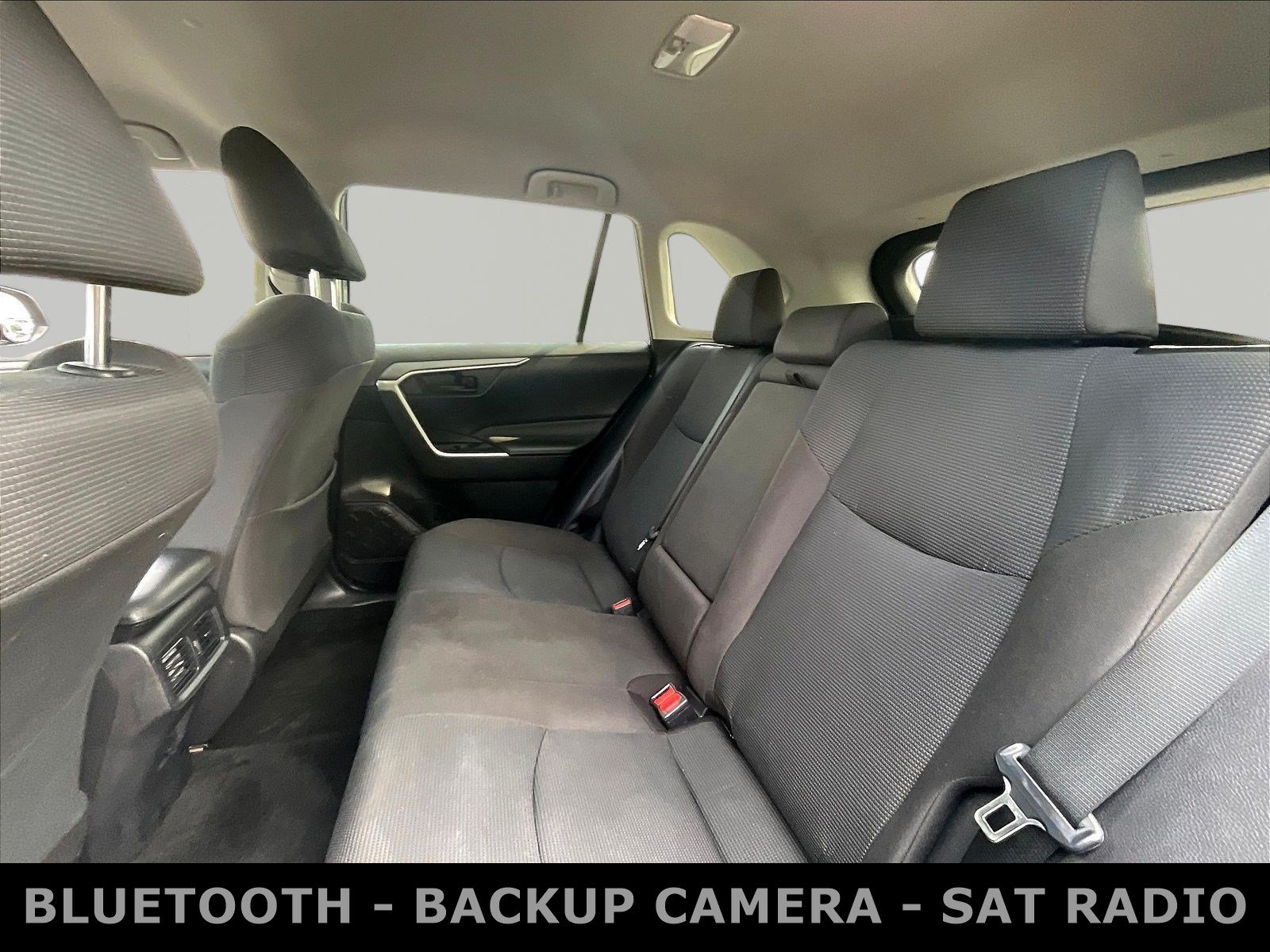 Used 2020 Toyota RAV4 LE AWD/4WD image 22