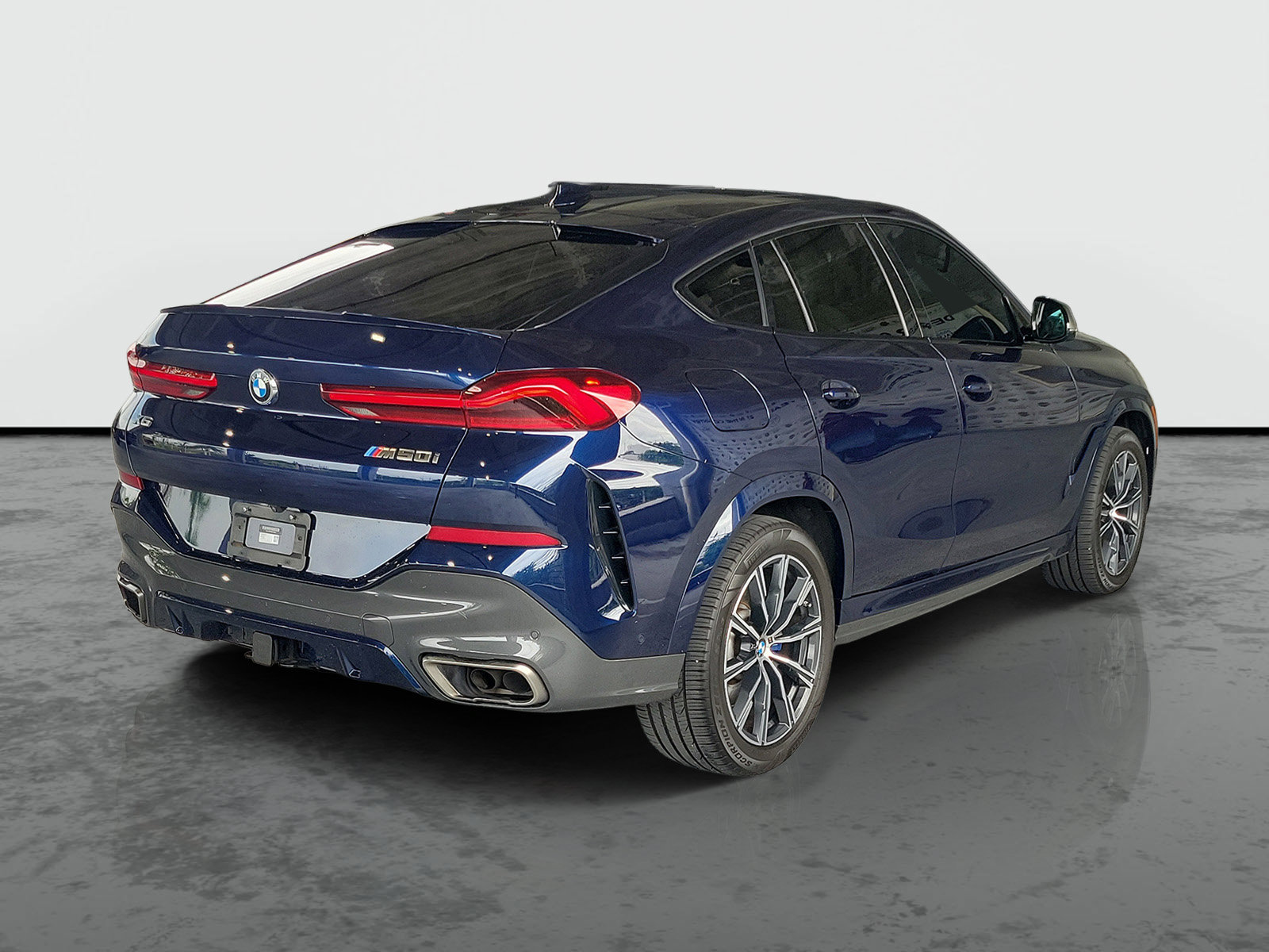 Used 2021 BMW X6 M50i w/ Executive Package AWD/4WD image 2