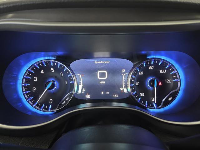 New 2026 Chrysler Pacifica Select image 16