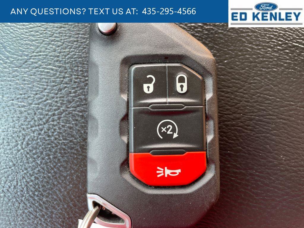 Used 2021 Jeep Wrangler Unlimited Sahara w/ Cold Weather Group AWD/4WD image 13