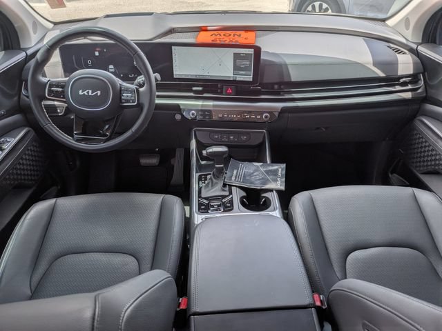 Certified 2026 Kia Carnival SX Prestige FWD image 14