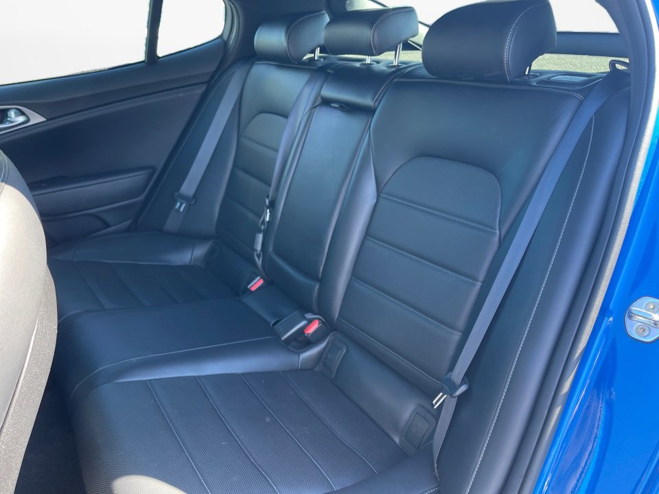 Used 2021 Kia Stinger GT2 image 12