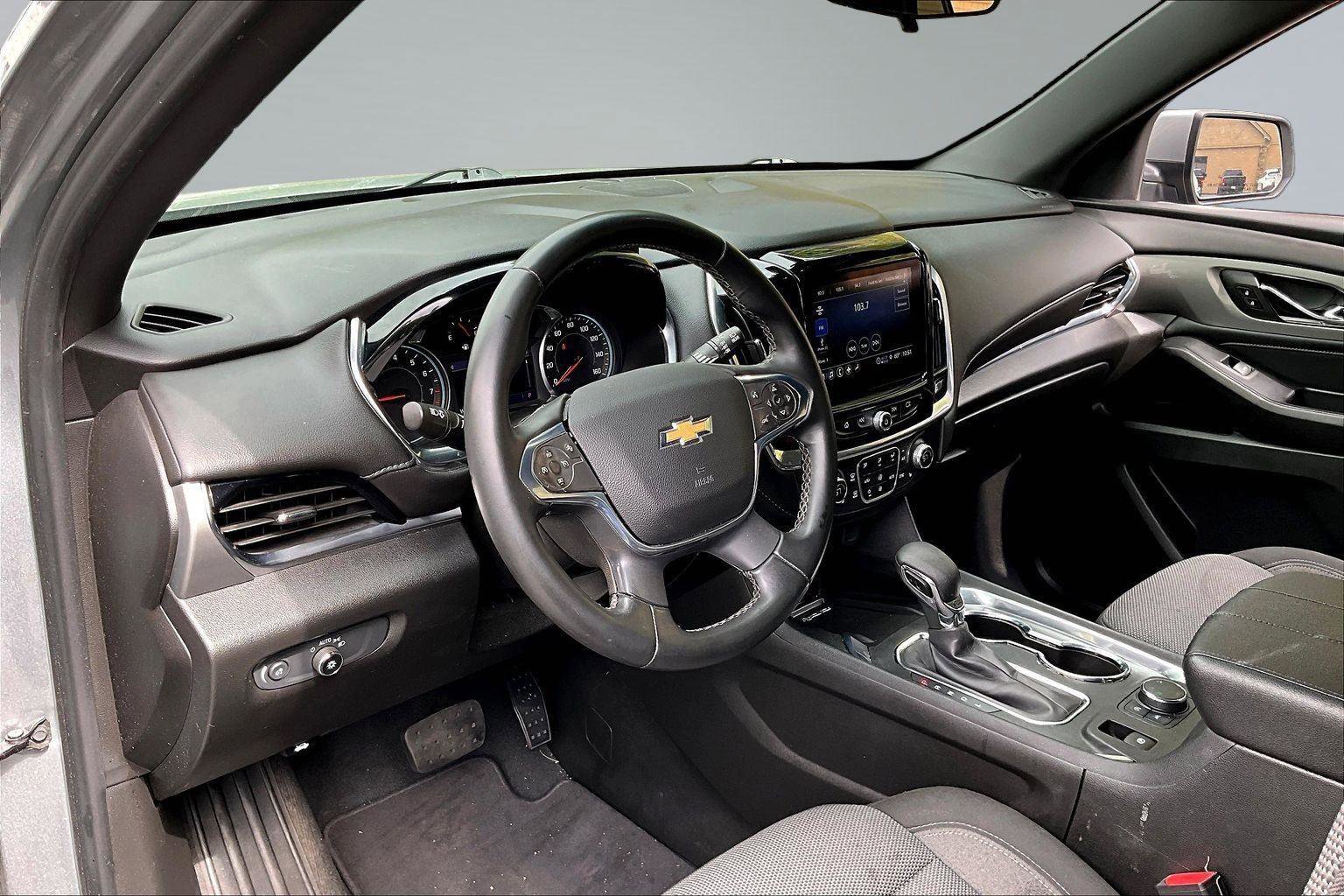 Used 2023 Chevrolet Traverse LT AWD/4WD image 14